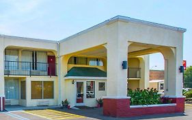 Econo Lodge Andalusia Alabama